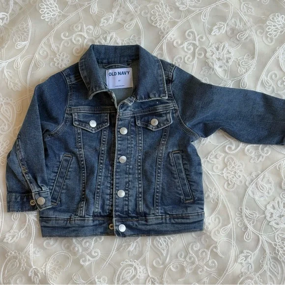 Old Navy Blue Jean Jacket with Classic Denim Style - Picture 6 of 6